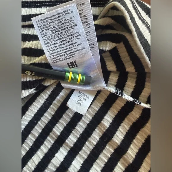 Banana Republic Striped Mock Neck Short Sleeve Top - Black/White - Picture 4 of 5